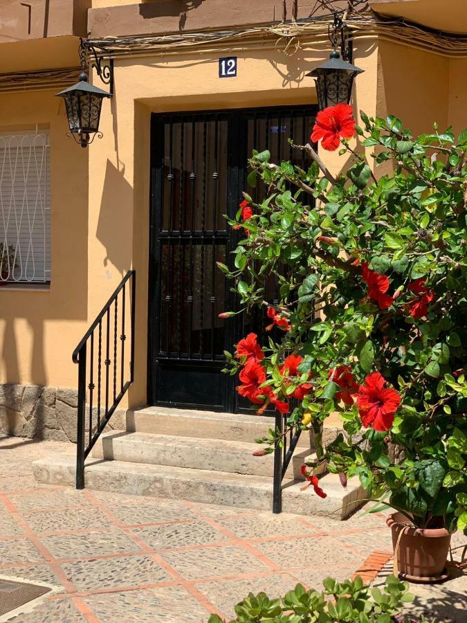 La Casa De Los Tres Amigos Sagunto 外观 照片